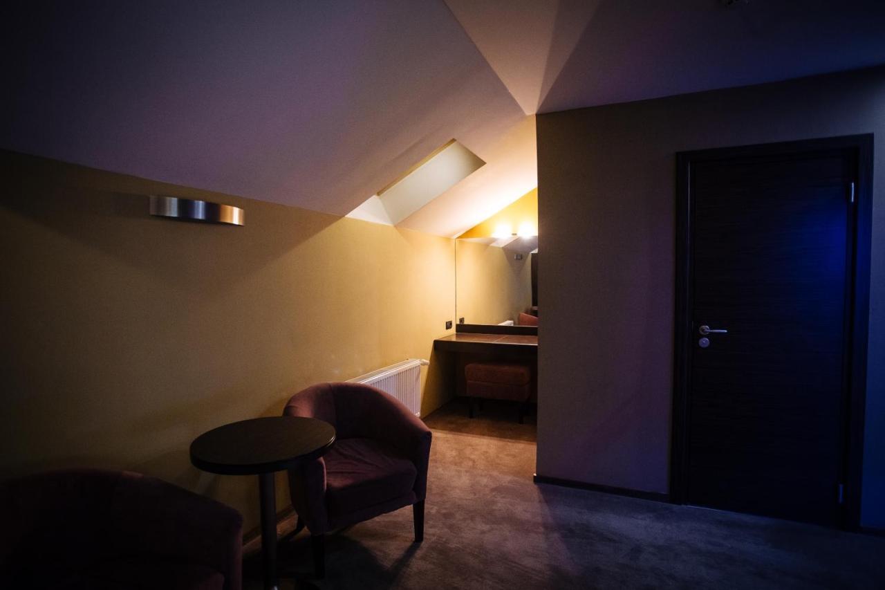 Superior Double or Twin Room,761676814:JPEG